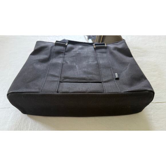 FEED Projects Medium Canvas Crossbody‎ Bag in Black - Picture 4 of 8